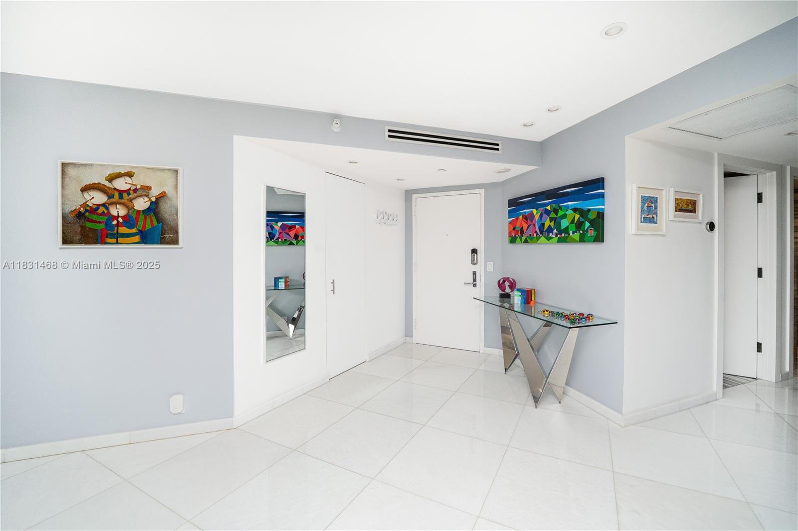 MYSTIC POINTE TOWER 400 C - Residential