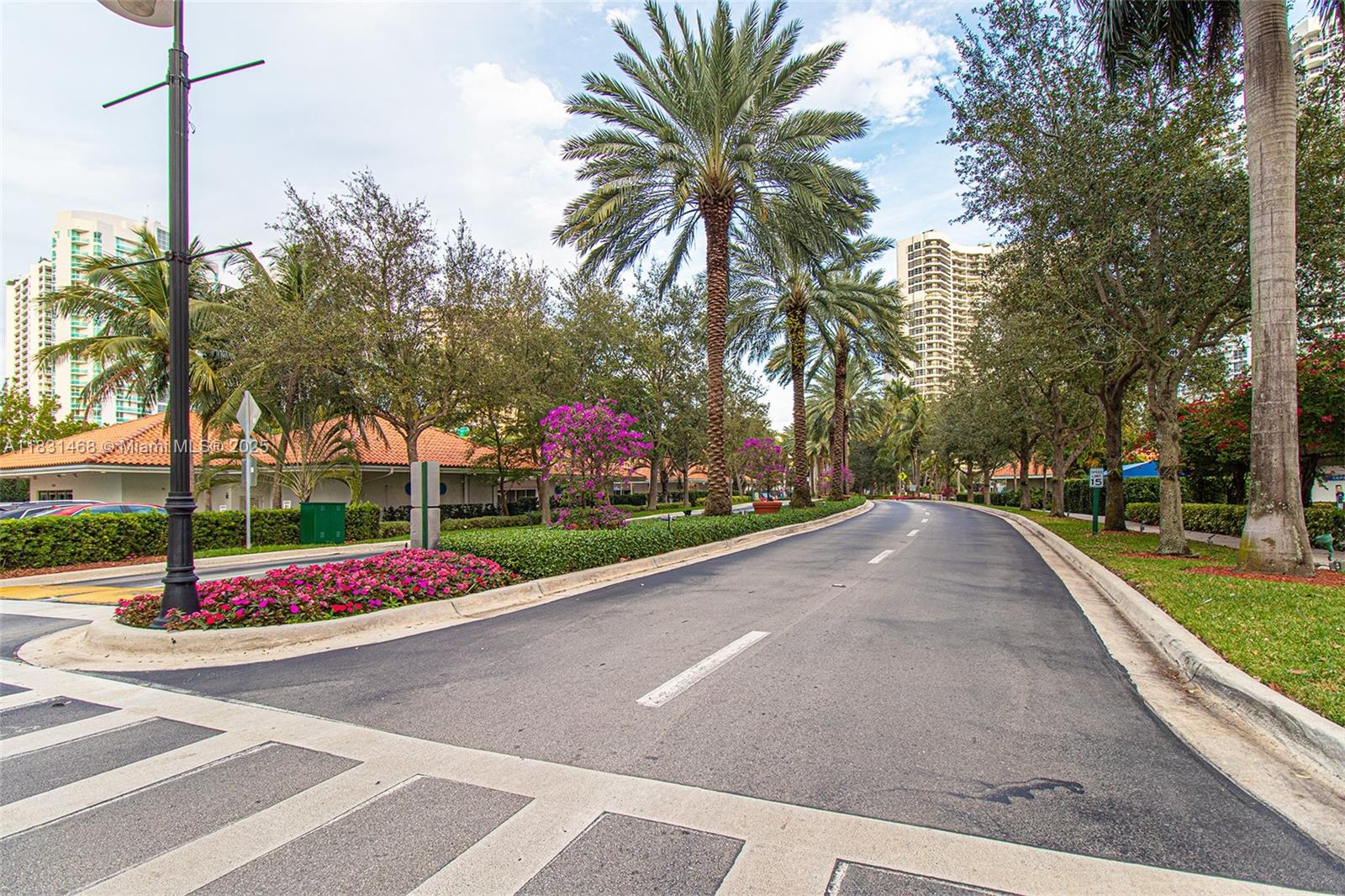 MYSTIC POINTE TOWER 400 C - Residential