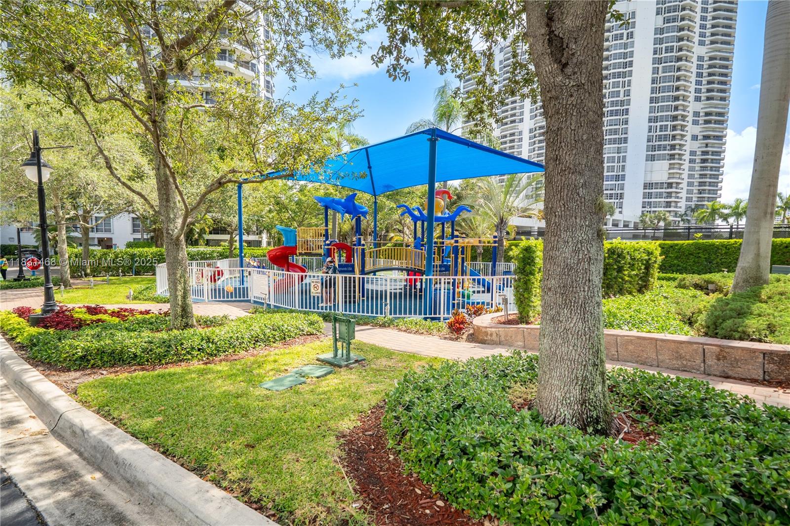 3500 Mystic Pointe Dr 1908