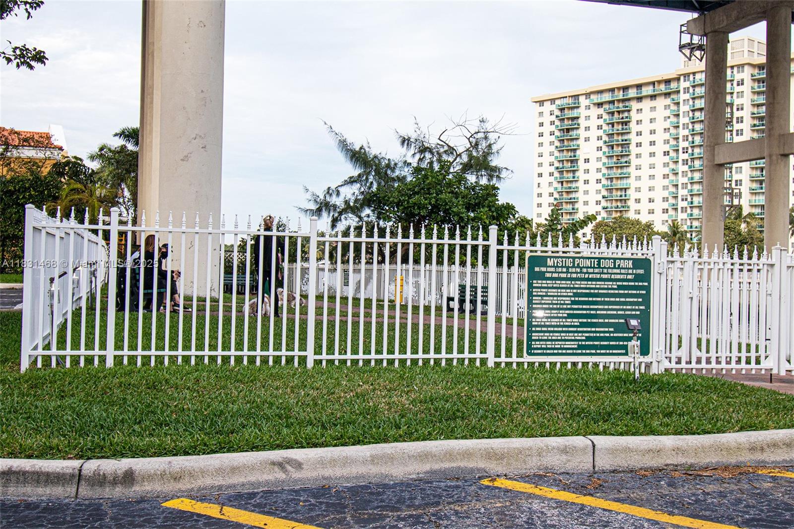 MYSTIC POINTE TOWER 400 C - Residential