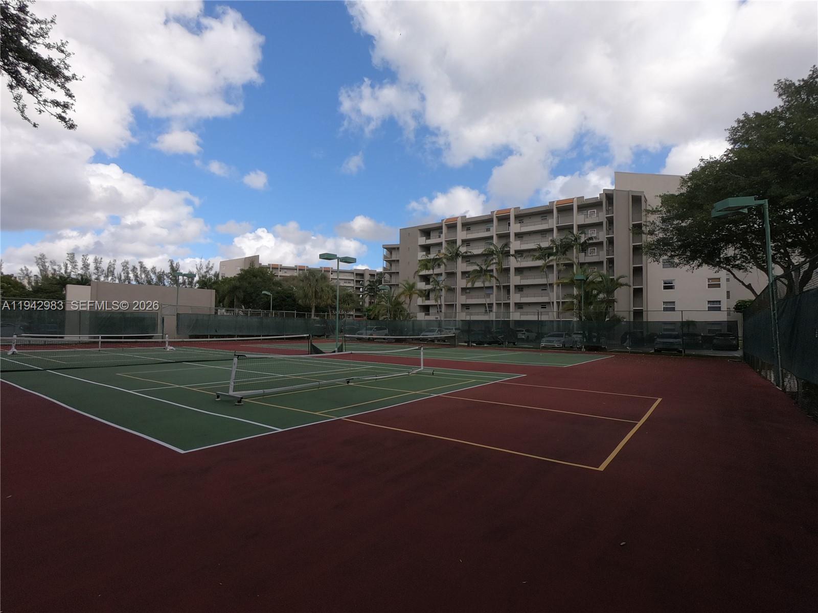 18TH HOLE AT INVERRARY CO - Residential