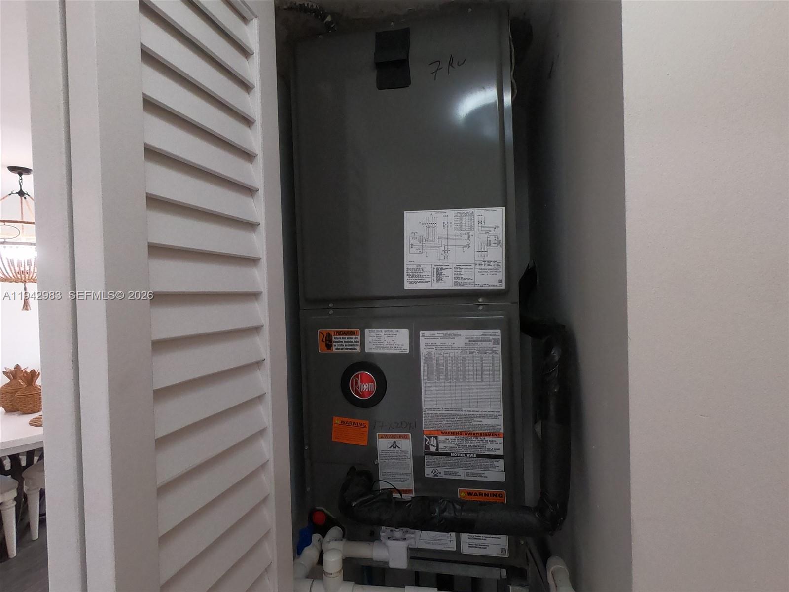 18TH HOLE AT INVERRARY CO - Residential