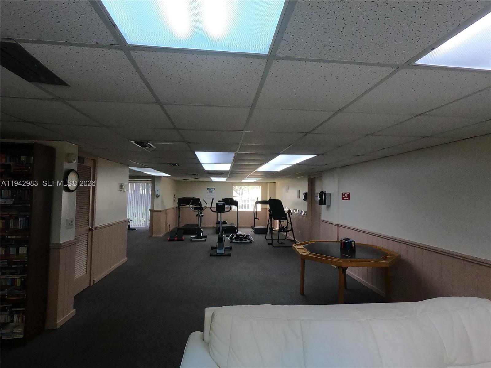 18TH HOLE AT INVERRARY CO - Residential