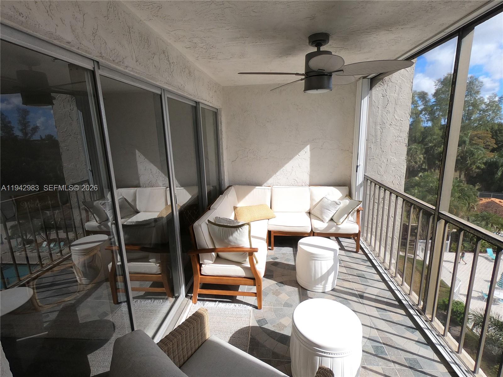 18TH HOLE AT INVERRARY CO - Residential