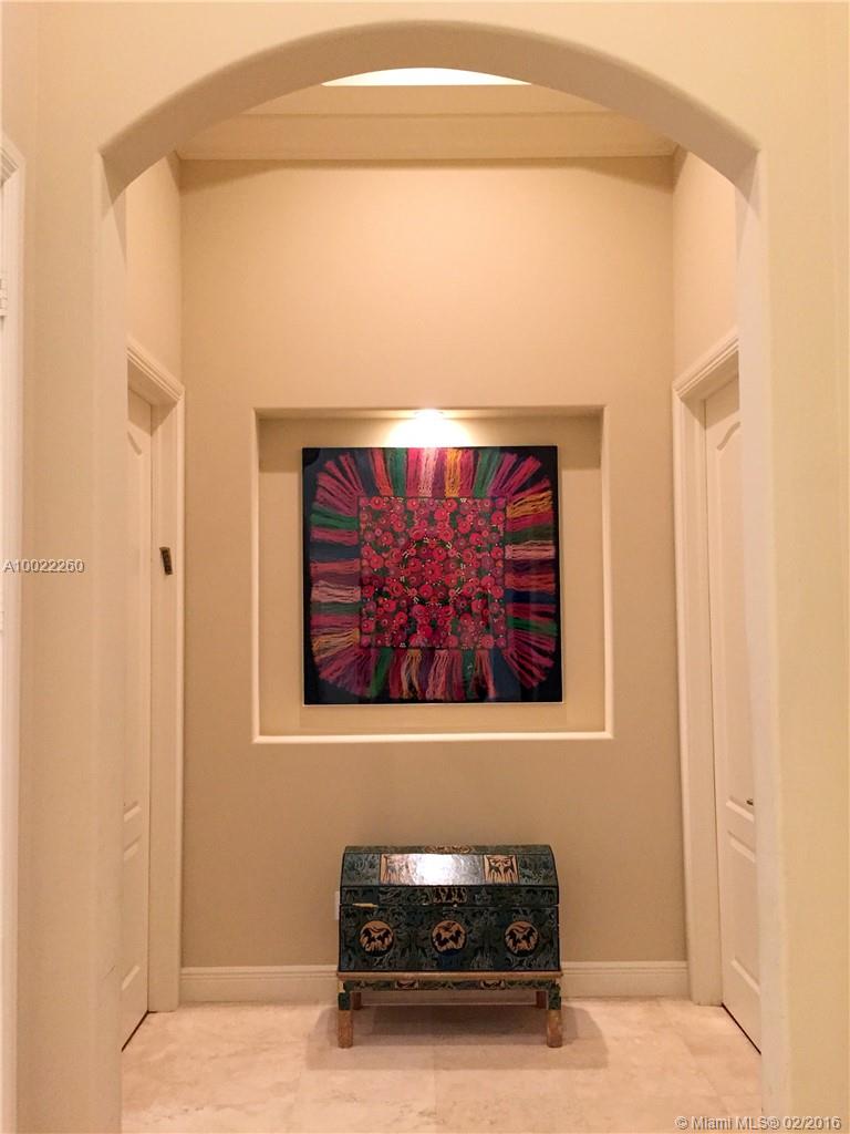 PINECREST - Residential