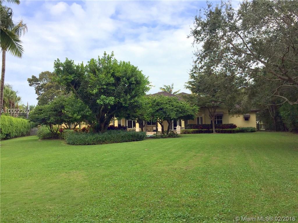 PINECREST - Residential