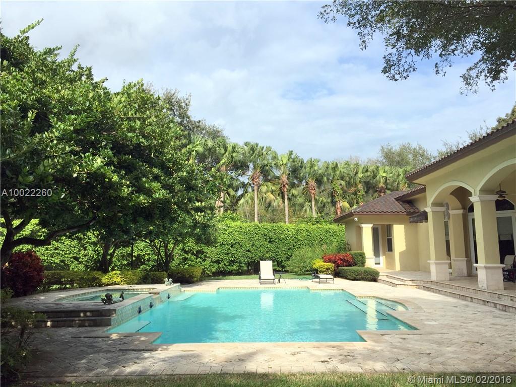 PINECREST - Residential