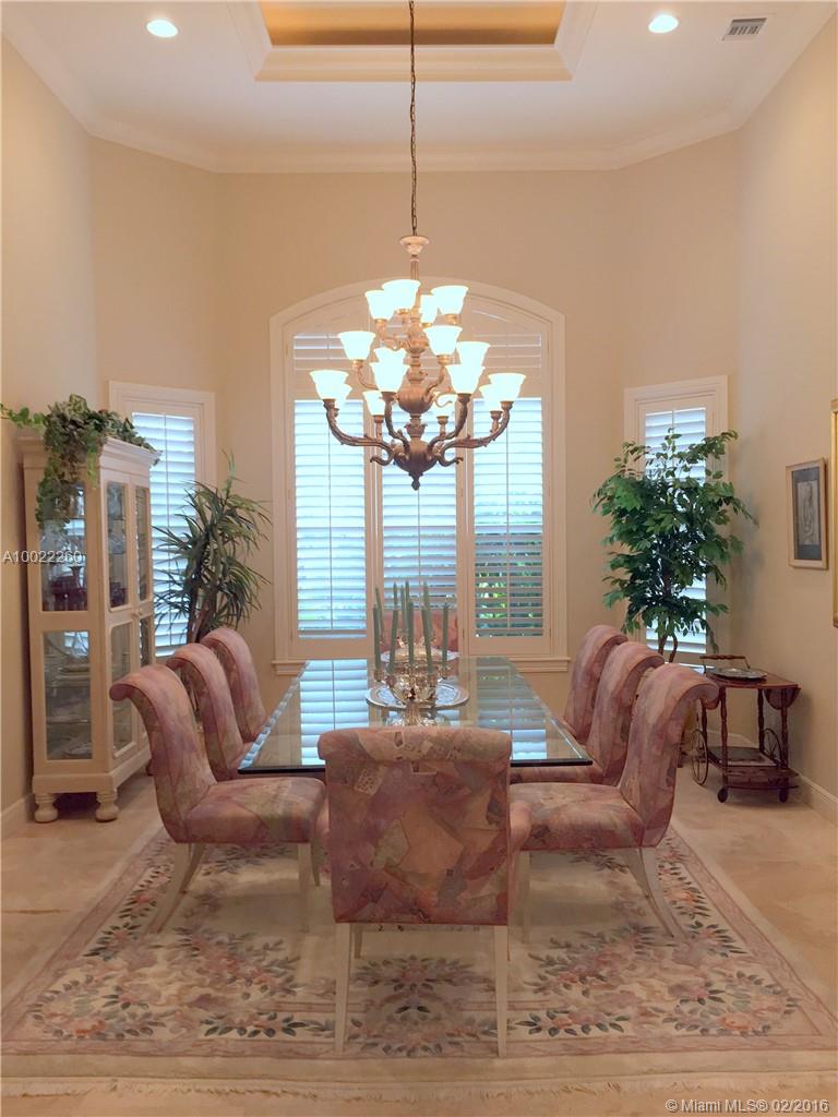 PINECREST - Residential