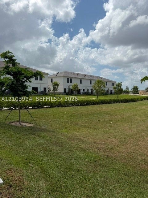 1232 SW 8th Ct 1232