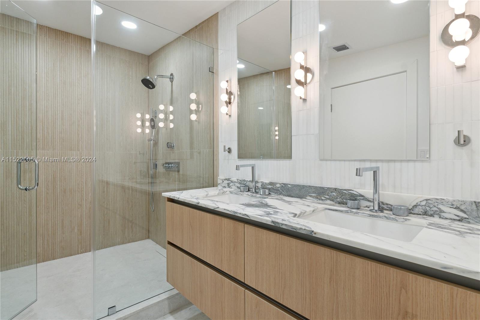 BRICKELL ESTATES - Residential