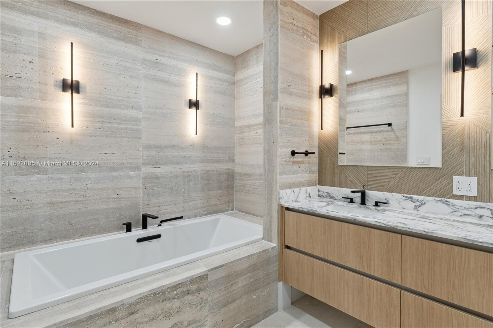 BRICKELL ESTATES - Residential