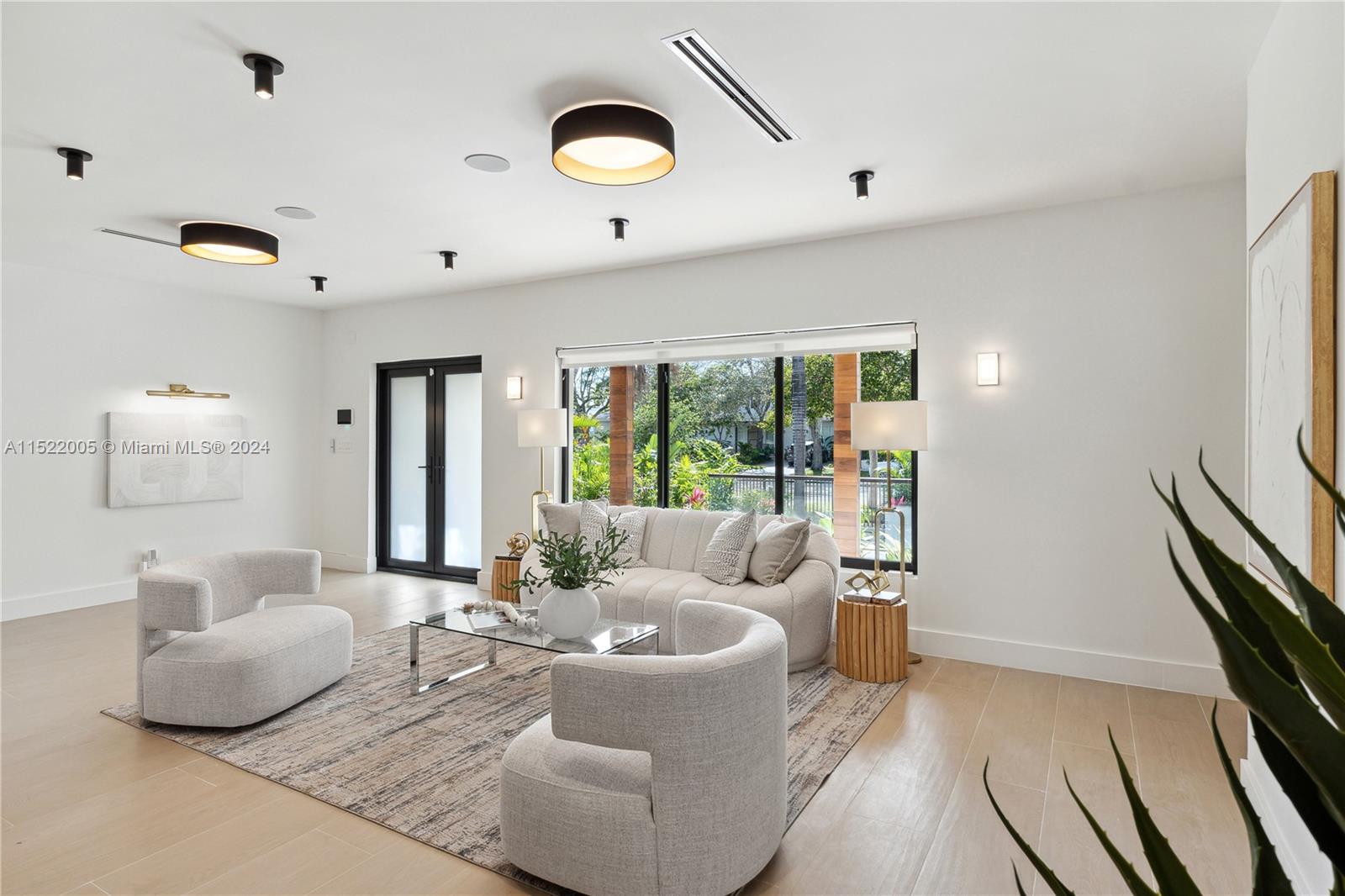 BRICKELL ESTATES - Residential