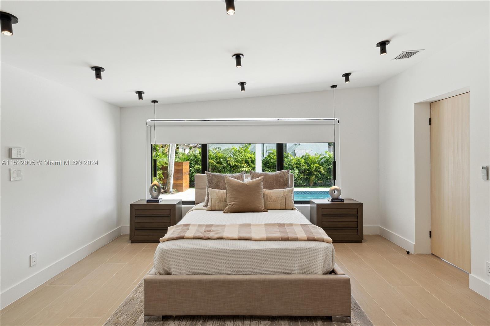 BRICKELL ESTATES - Residential