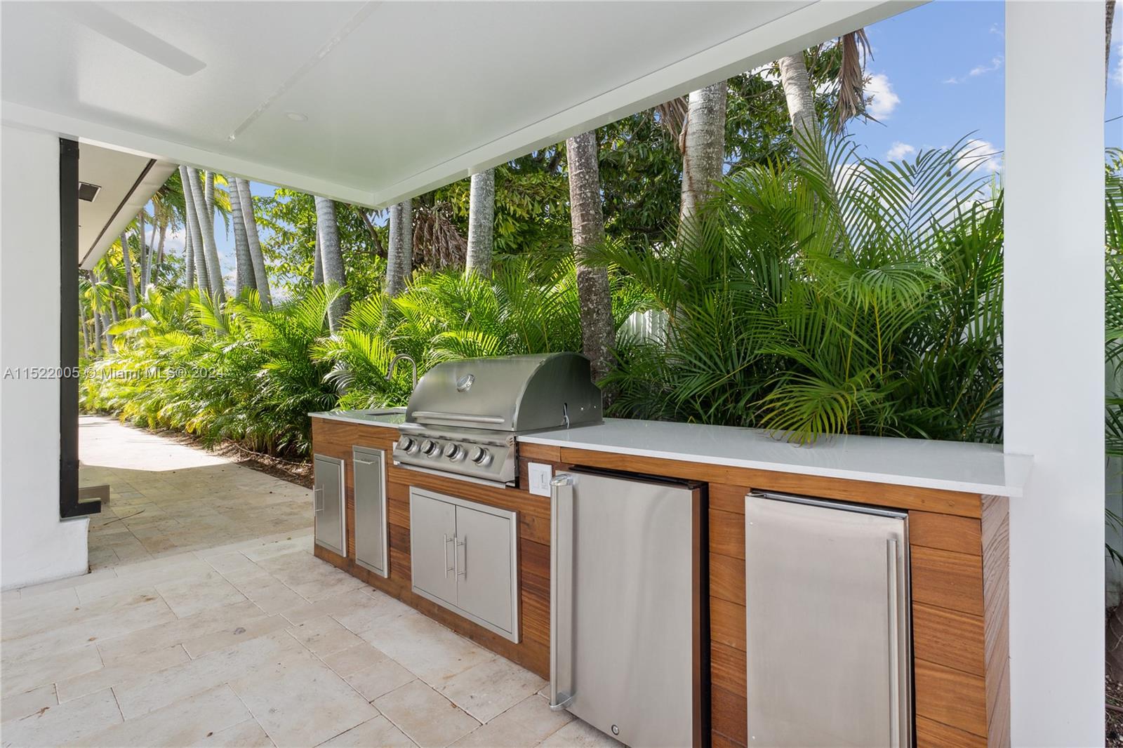 BRICKELL ESTATES - Residential