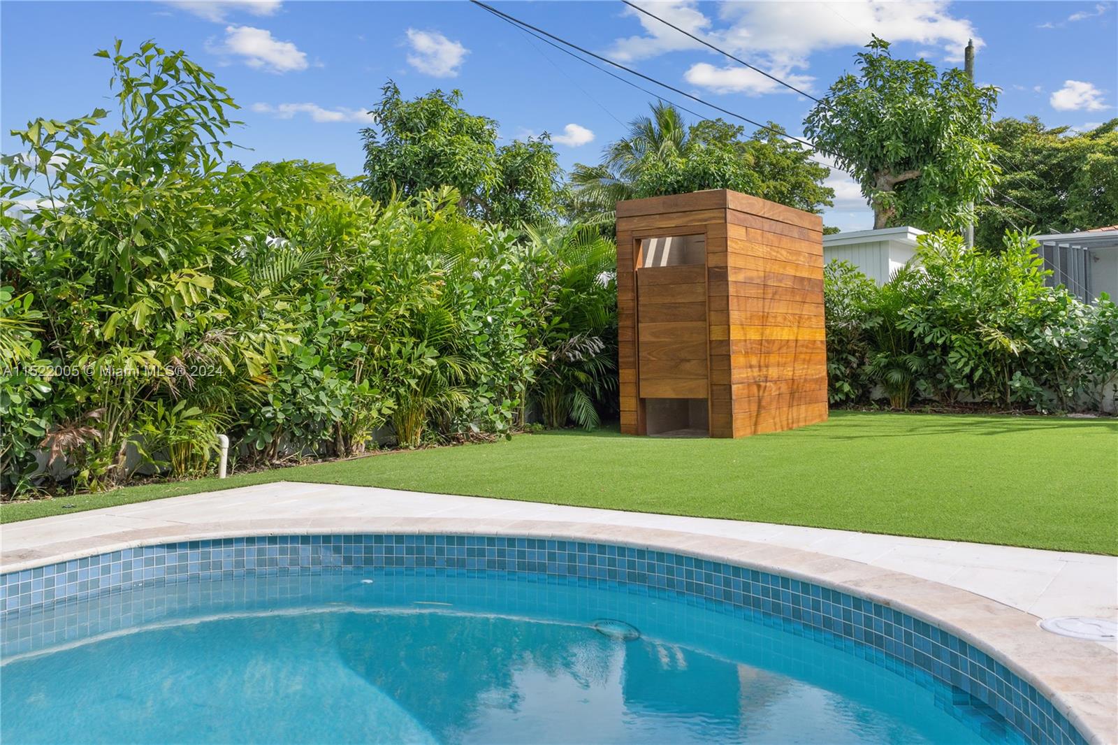 BRICKELL ESTATES - Residential