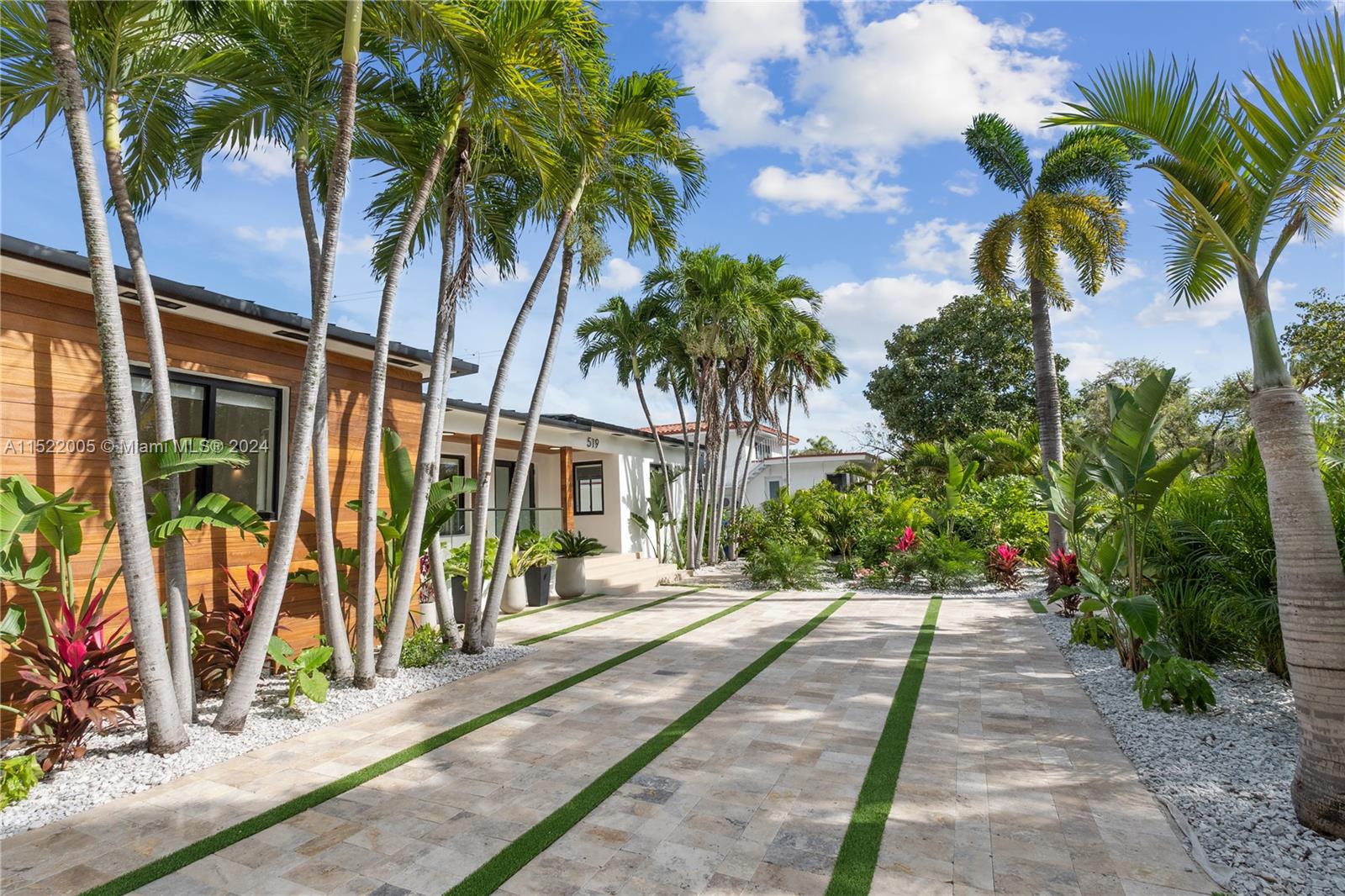 BRICKELL ESTATES - Residential