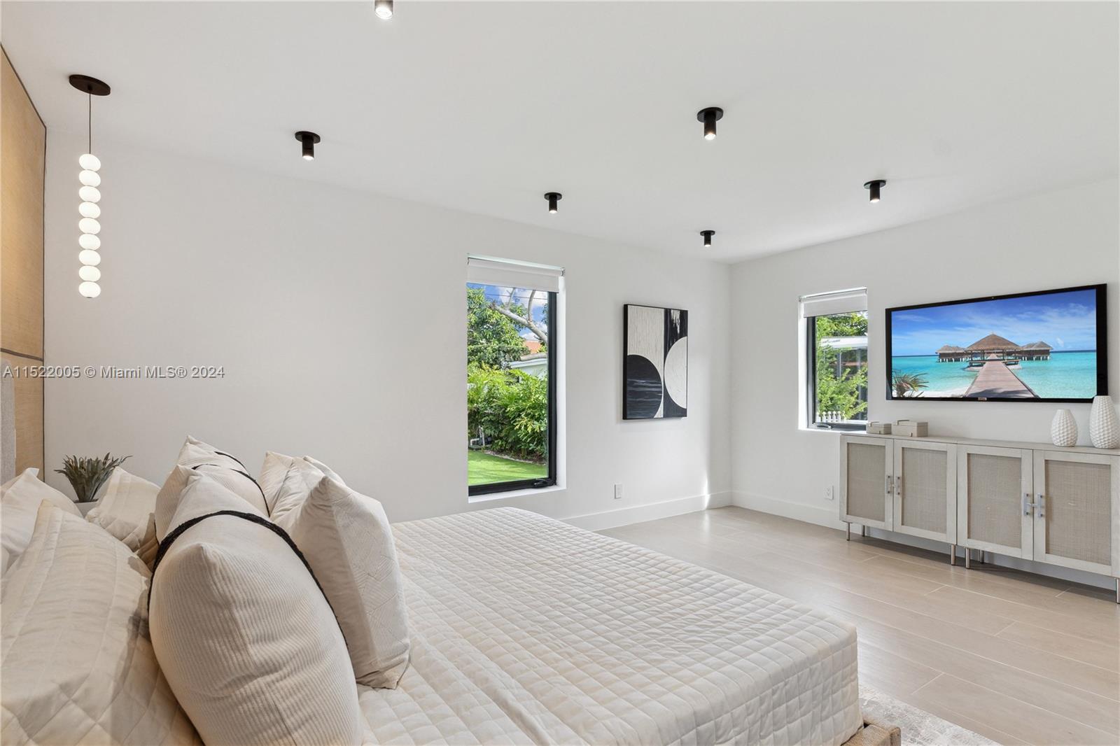 BRICKELL ESTATES - Residential