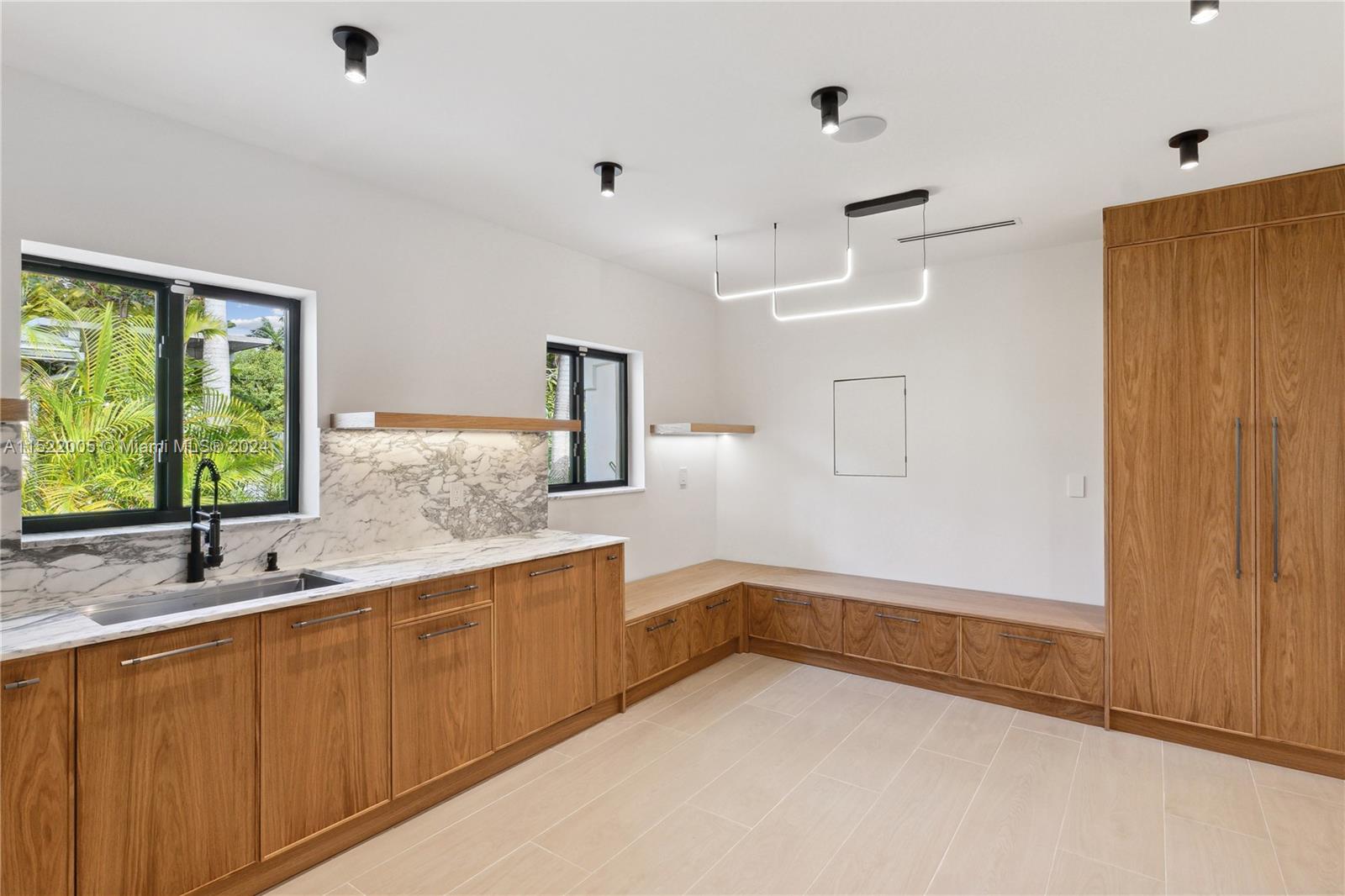 BRICKELL ESTATES - Residential