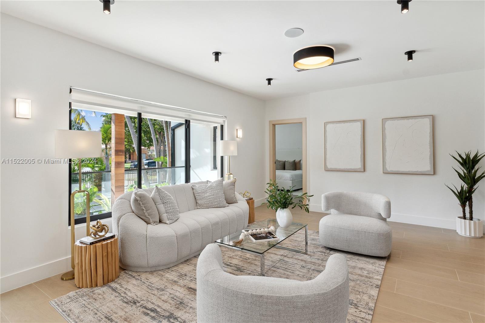 BRICKELL ESTATES - Residential