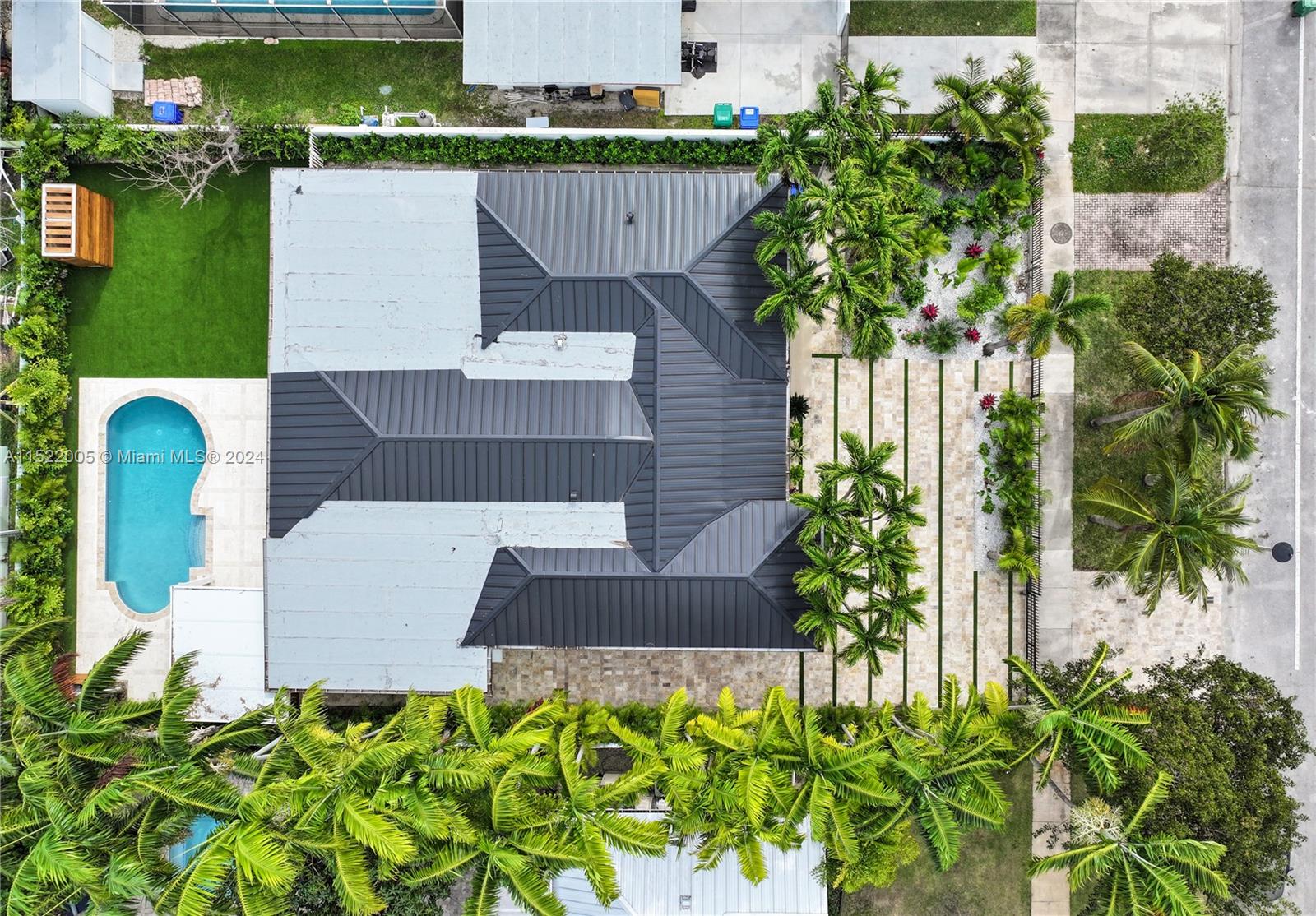 BRICKELL ESTATES - Residential