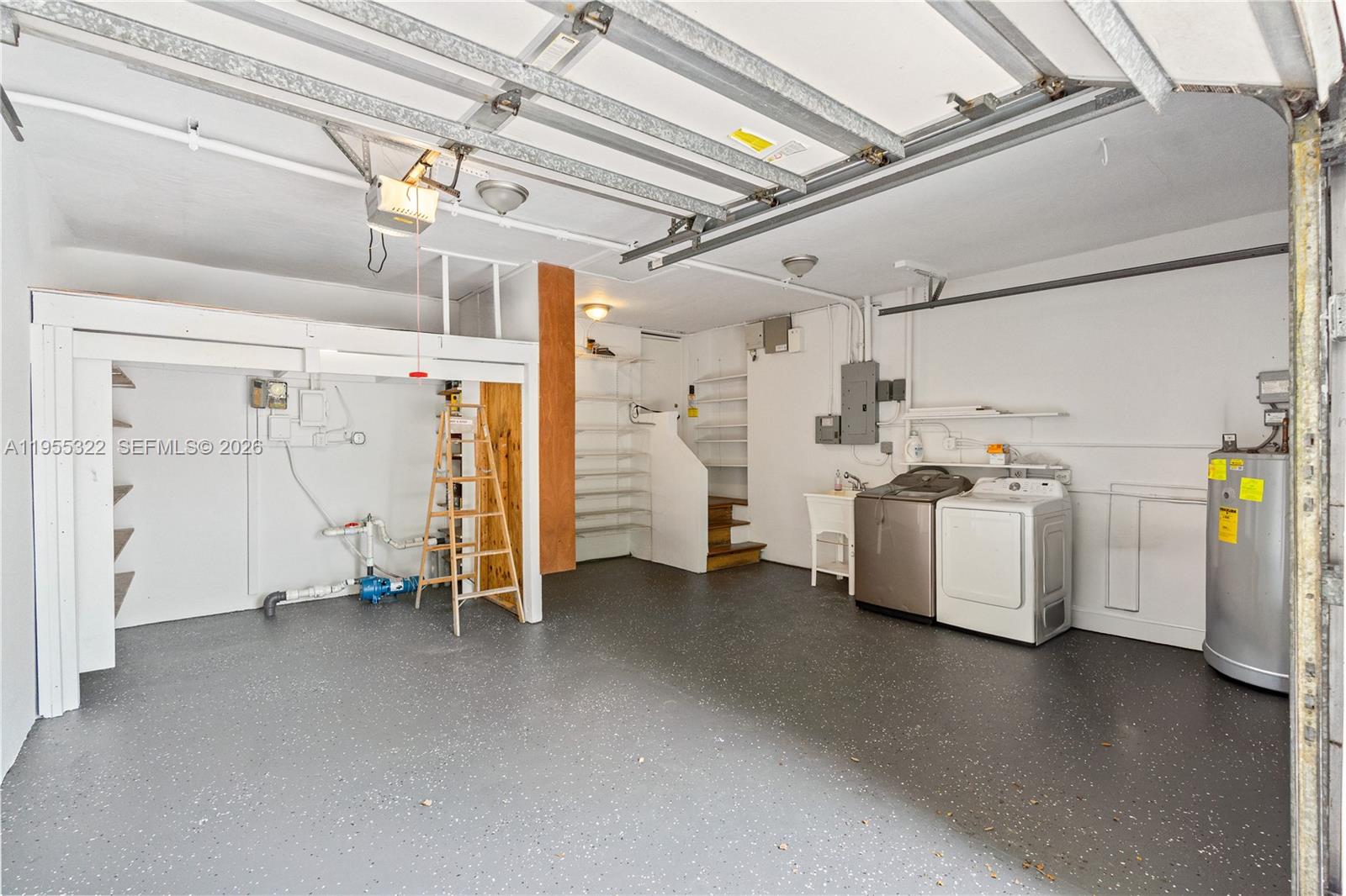 CORAL GAB COUNTRY CLUB SE - Residential