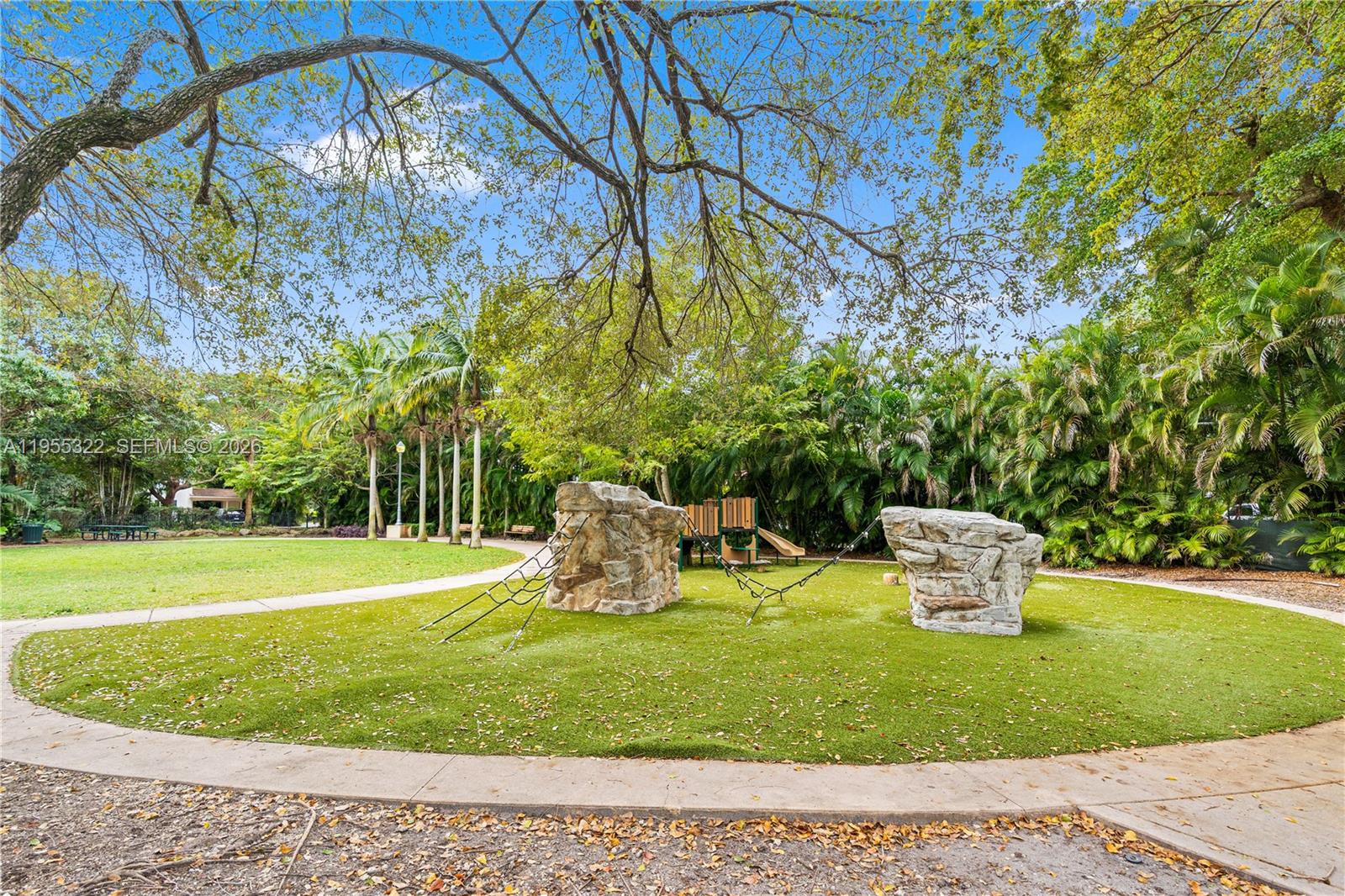 CORAL GAB COUNTRY CLUB SE - Residential