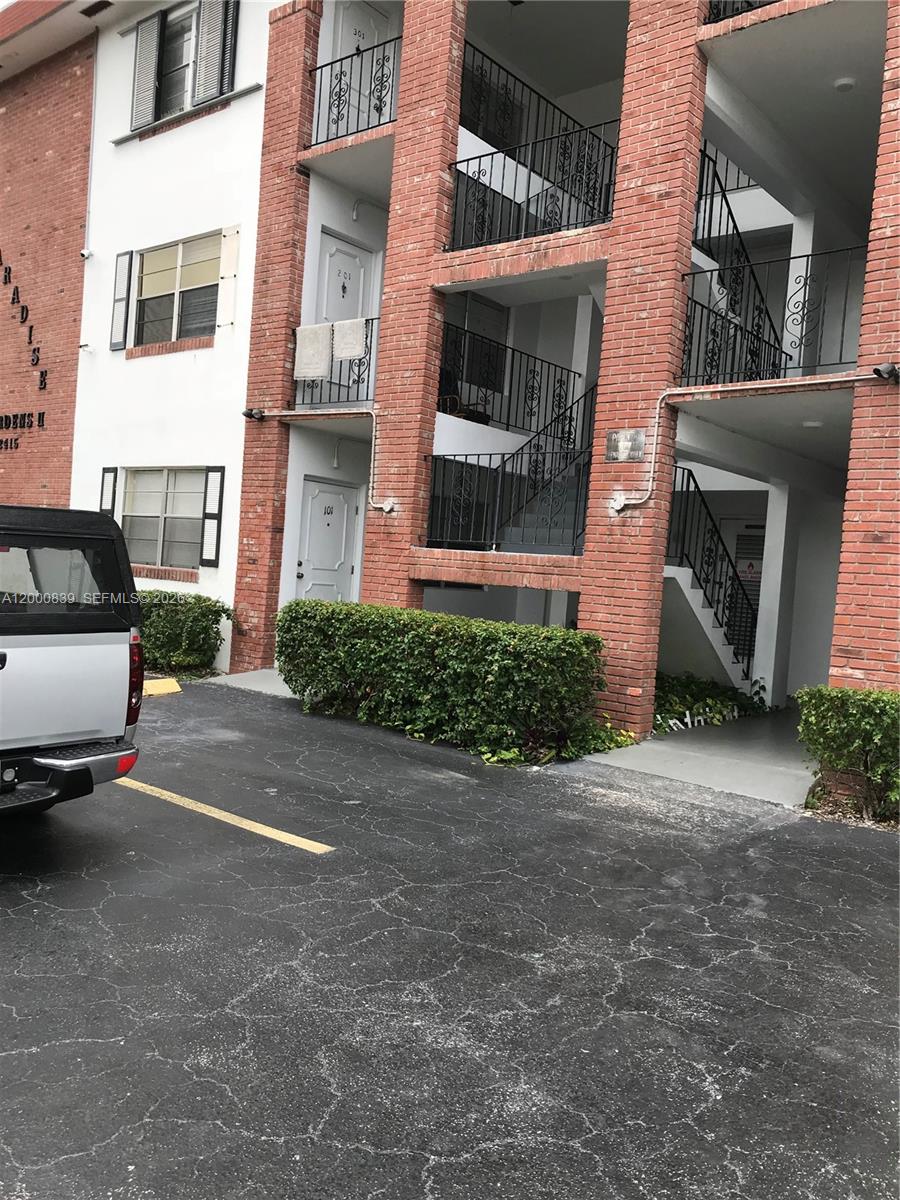 PARADISE GARDENS II CONDO - Residential Lease