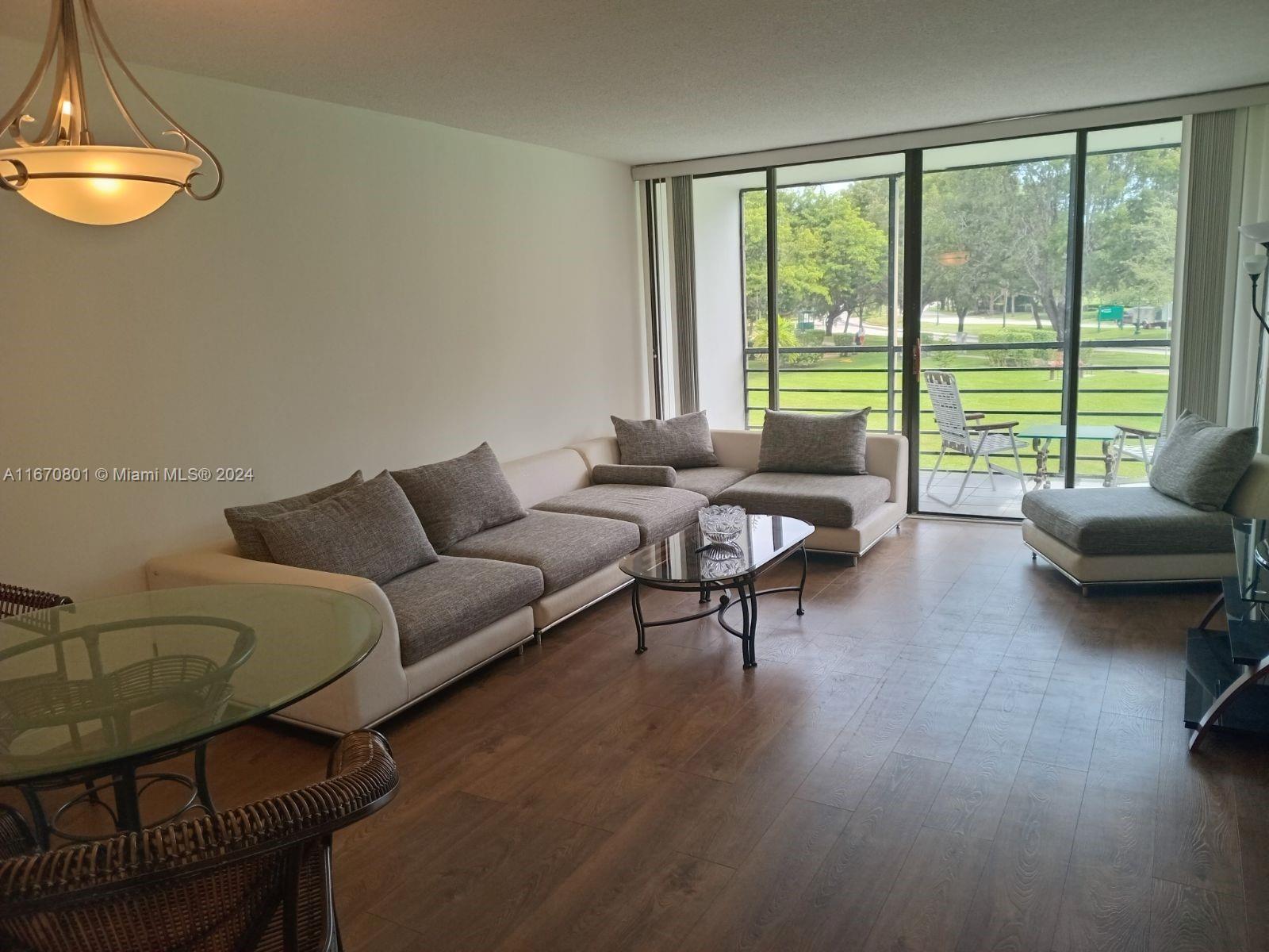 BISCAYA IV CONDO - Residential