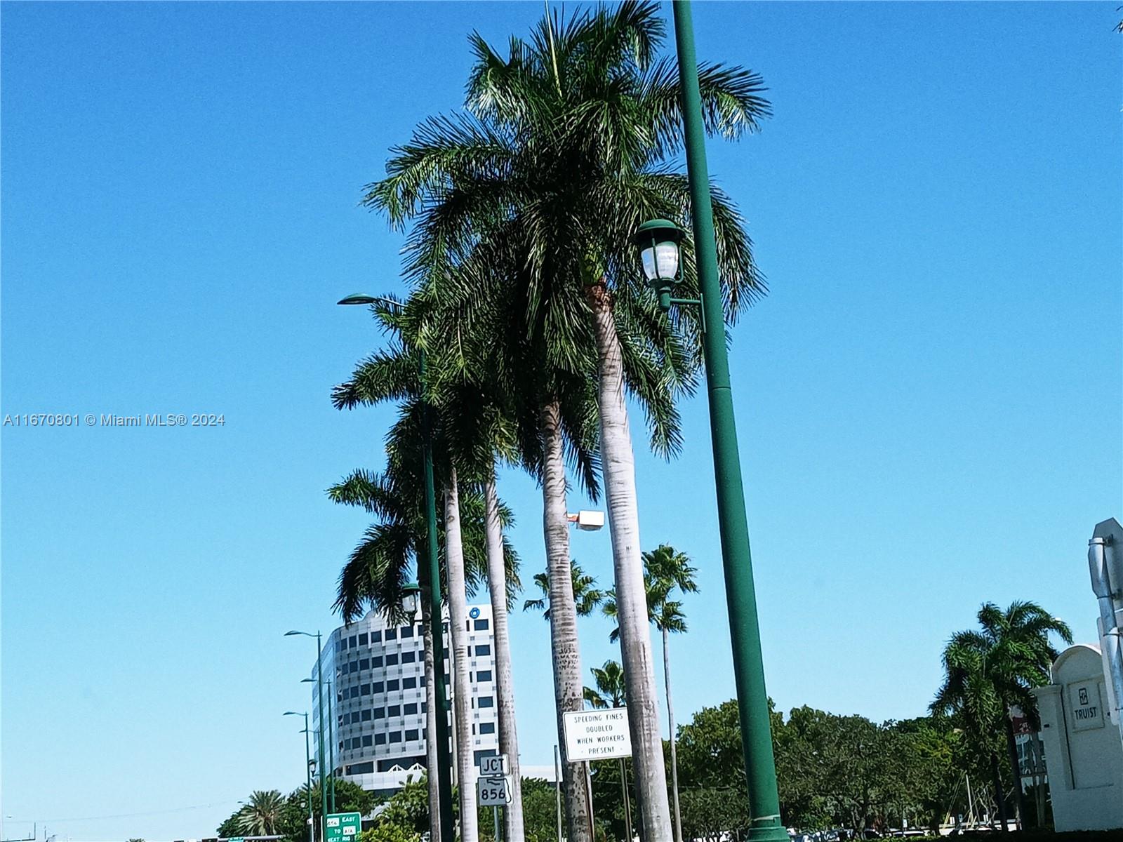 BISCAYA IV CONDO - Residential