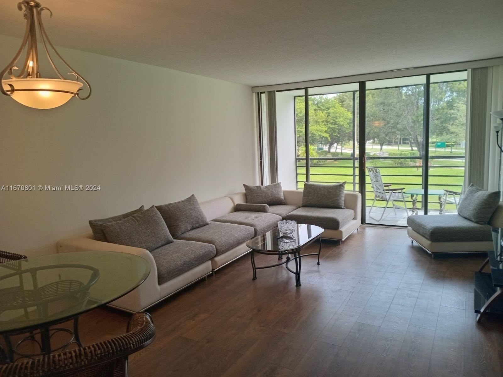 BISCAYA IV CONDO - Residential