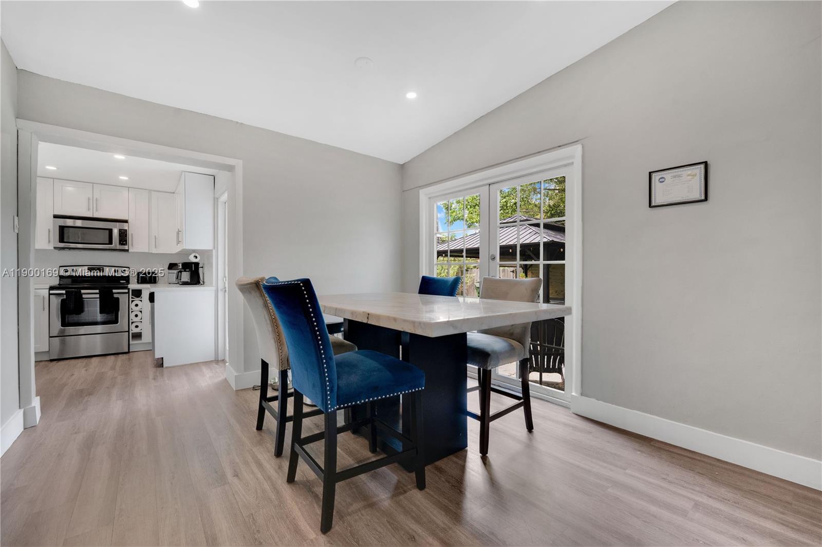 LAKE AIRE ESTATES - Residential