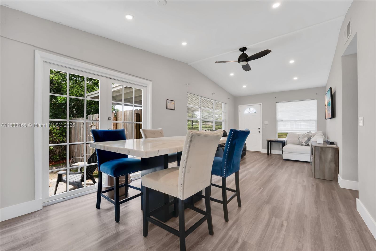 LAKE AIRE ESTATES - Residential
