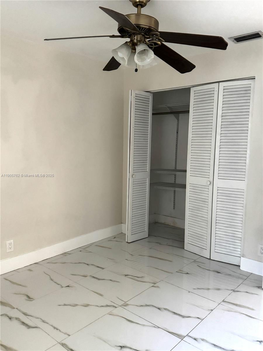 HOLLYWOOD - Residential Lease