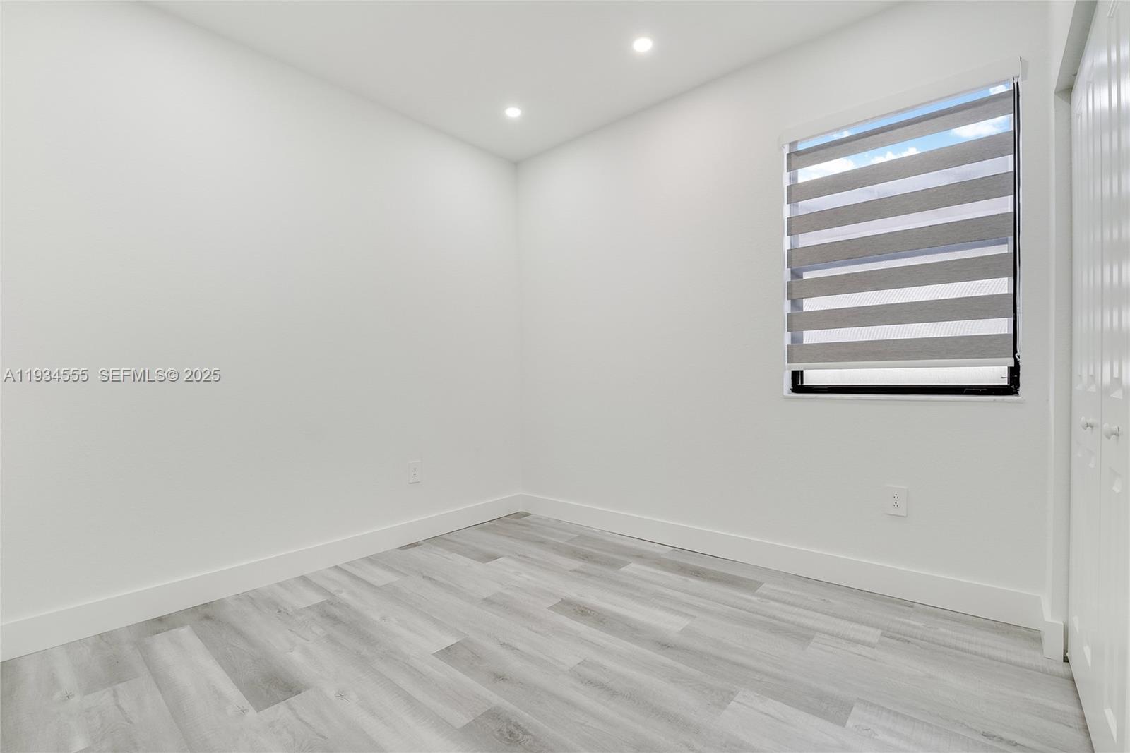 S ALLAPATTAH GARDENS - Residential