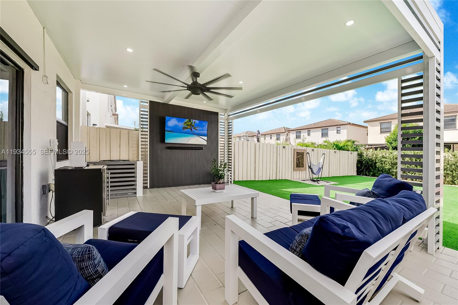 S ALLAPATTAH GARDENS - Residential