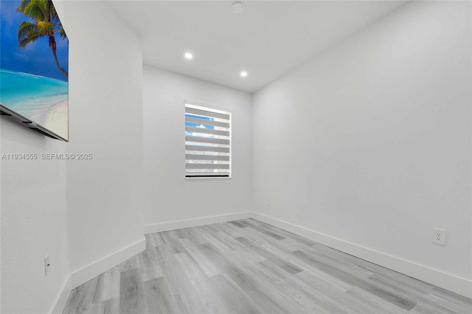 S ALLAPATTAH GARDENS - Residential