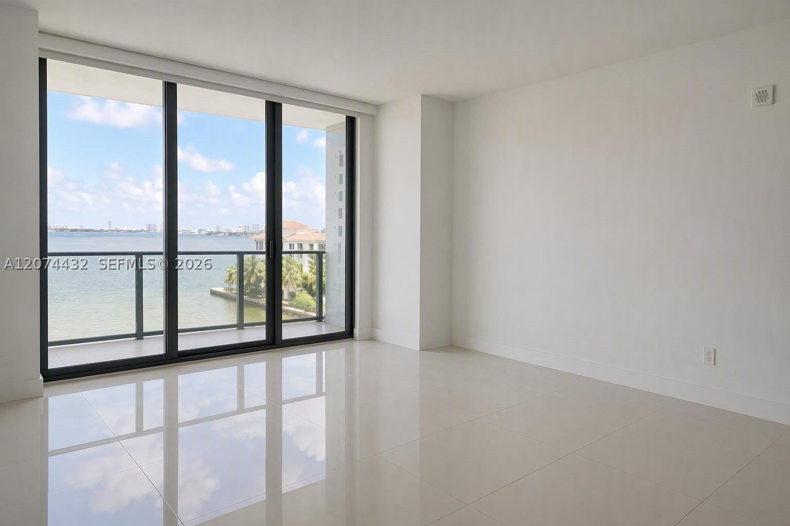 460 NE 28 ST 602