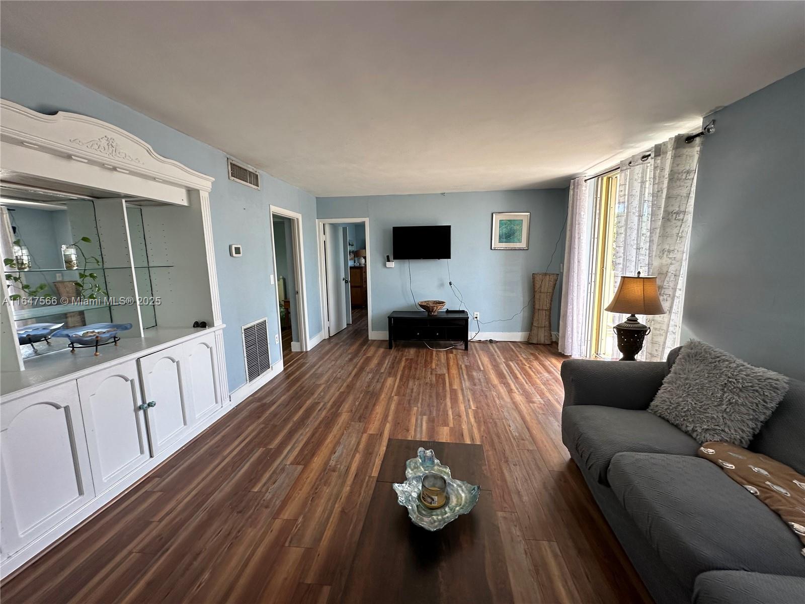 WATERWAY PLAZA CONDO - Residential