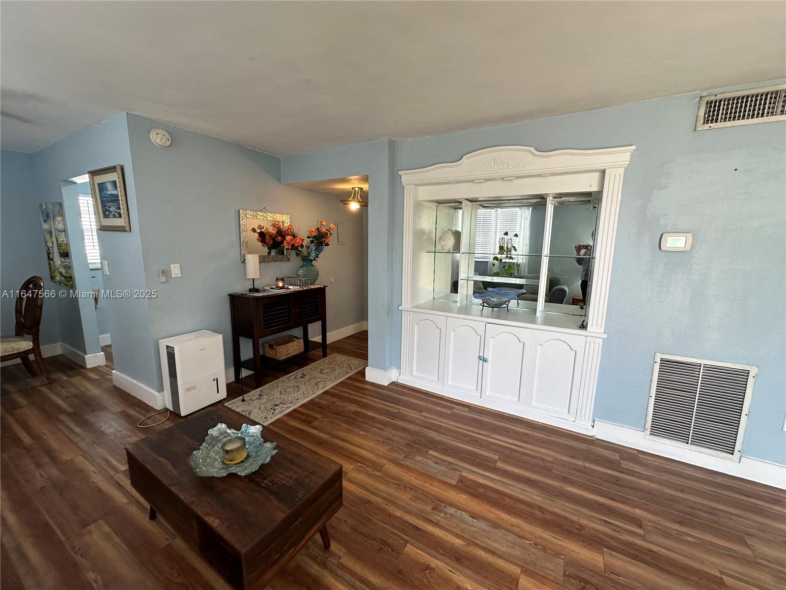 WATERWAY PLAZA CONDO - Residential