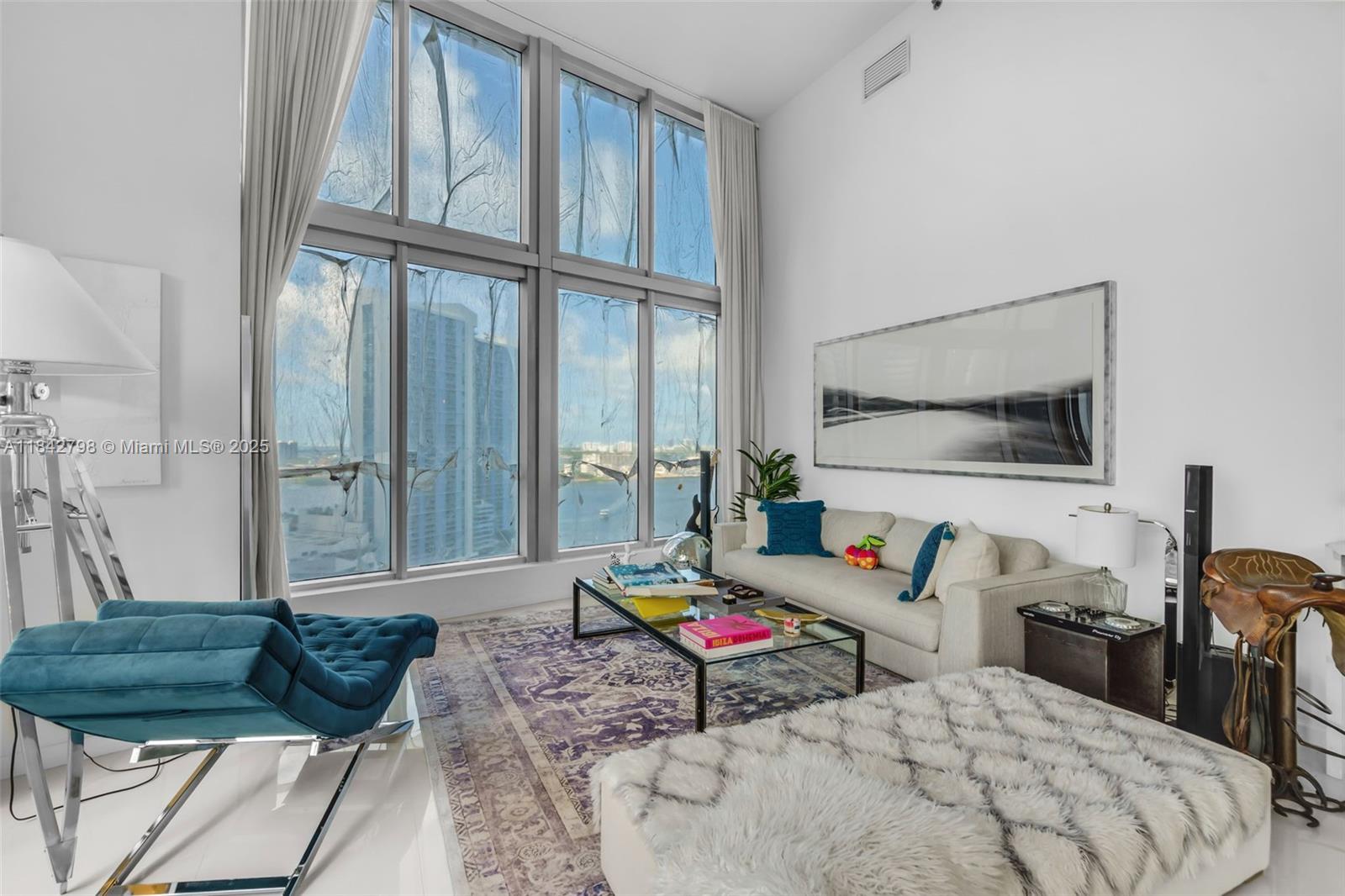 465 Brickell Ave 2202