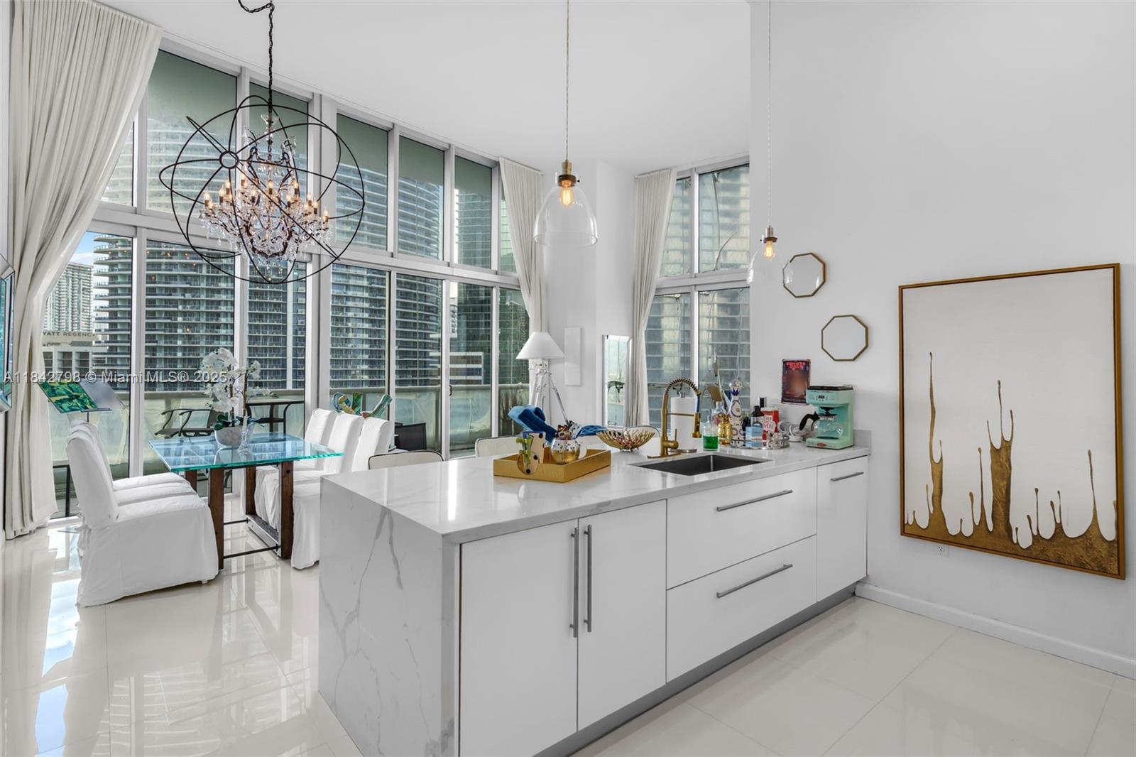 465 Brickell Ave 2202