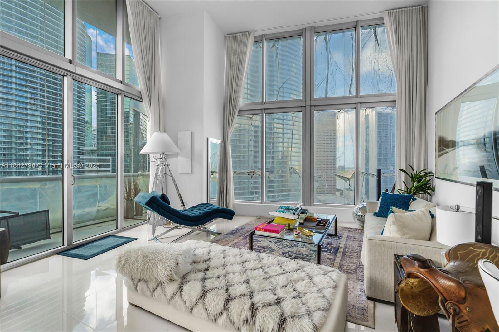 465 Brickell Ave 2202