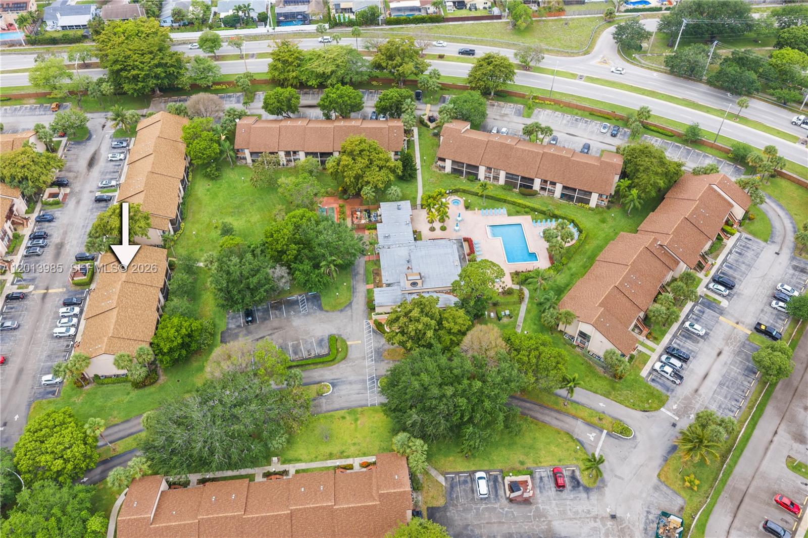 MEADOWRIDGE CONDO - Residential