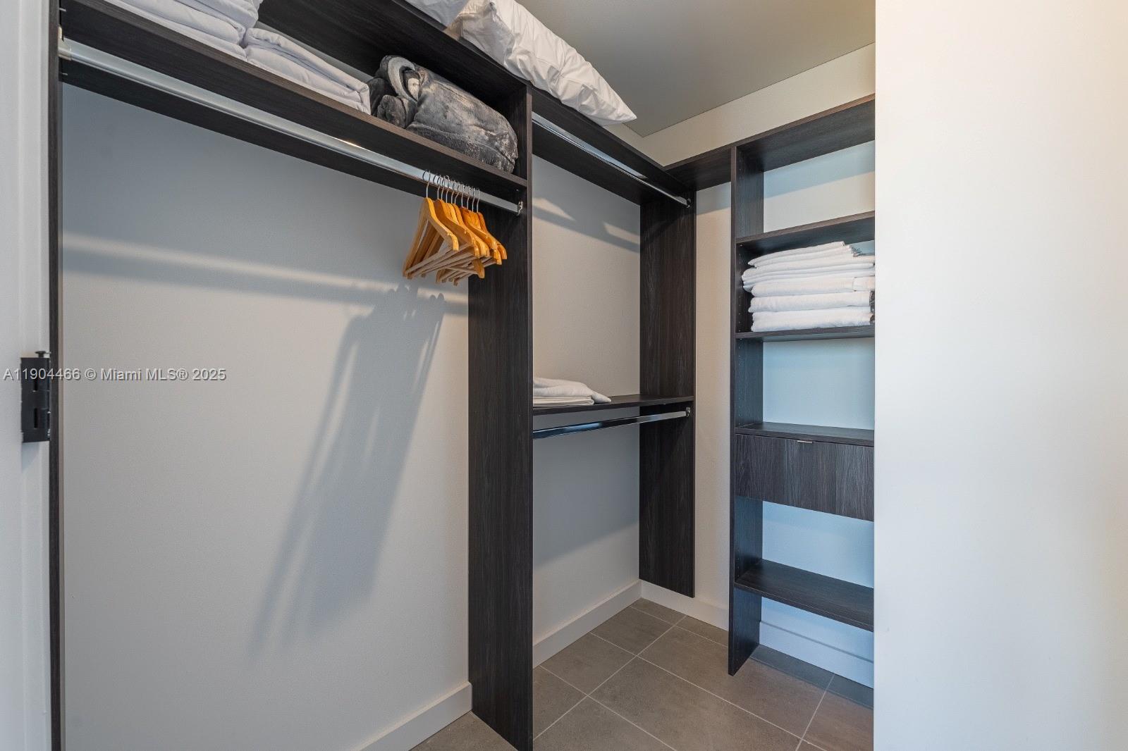 MAP OF MIAMI DADE CO. FL. - Residential