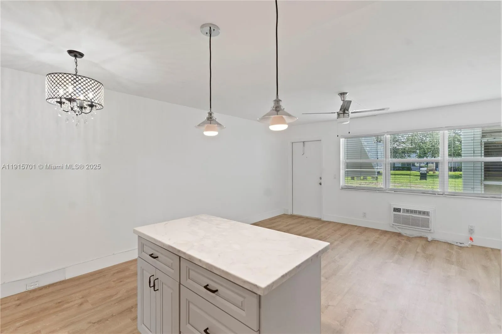 Deerfield Beach, Florida 33442, United States, 1 Bedroom Bedrooms, ,1 BathroomBathrooms,Residential,Pending,245201