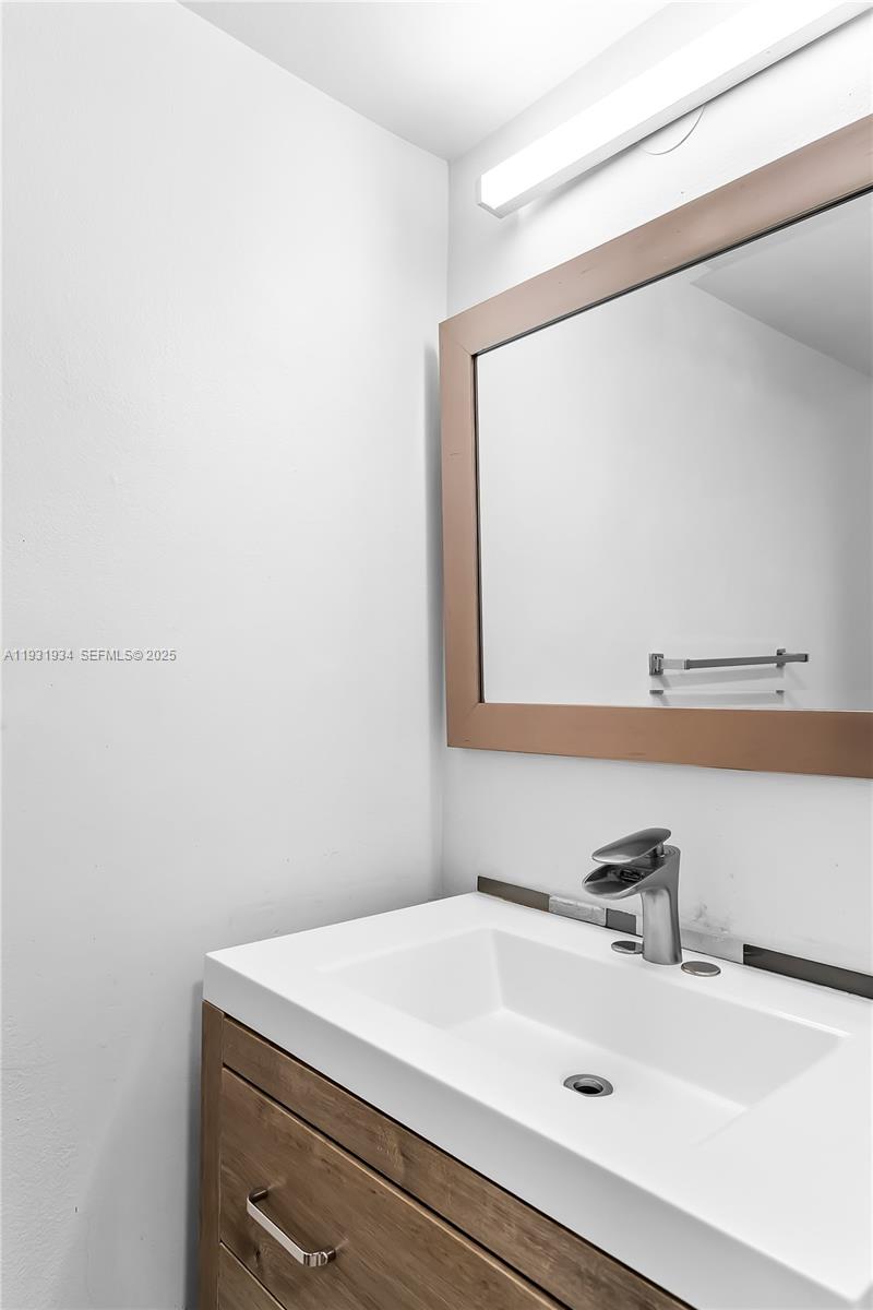 TOWERS OF OCEANVIEW EAST - Residential Lease