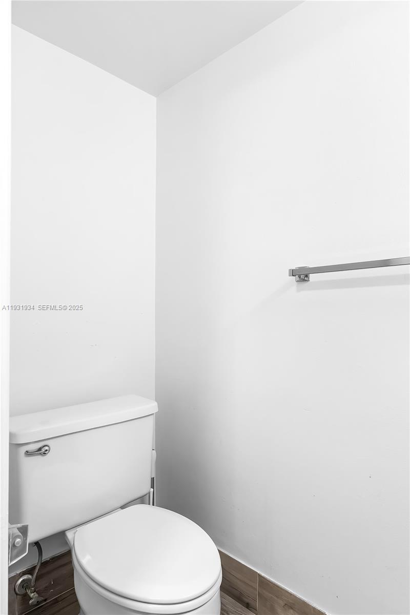 TOWERS OF OCEANVIEW EAST - Residential Lease