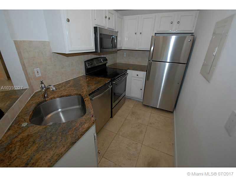 VENETIAN VILLAS OF SO BEA - Residential Lease