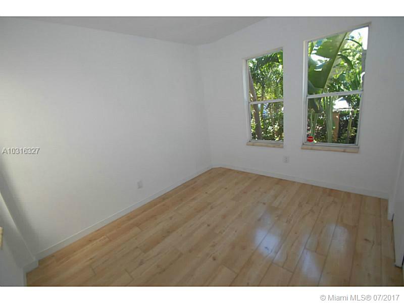 VENETIAN VILLAS OF SO BEA - Residential Lease