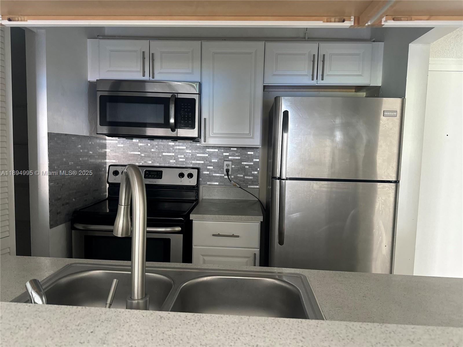 850 N Miami 810